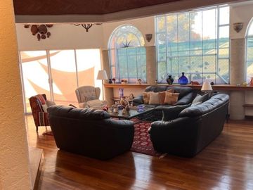 HERMOSA RESIDENCIA EN VENTA EN SAYAVEDRA
