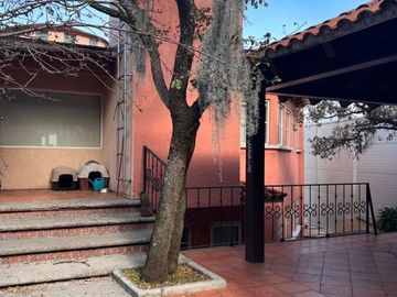 HERMOSA RESIDENCIA EN VENTA EN SAYAVEDRA