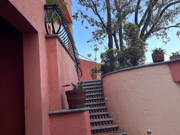 HERMOSA RESIDENCIA EN VENTA EN SAYAVEDRA