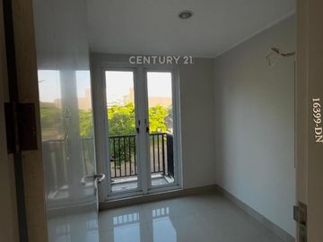 Hot Sale Rumah Dijual Dalam Cluster Kebayoran Residences Bintaro