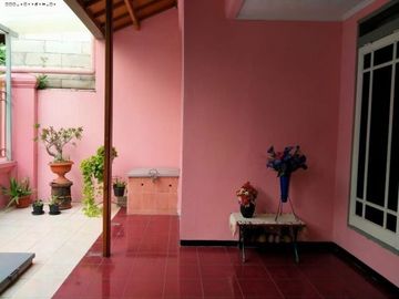 Rumah Baruk Rungkut Hadap Selatan