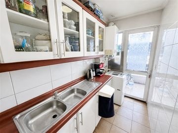 REAL OPORTUNIDAD: Amplio Departamento en venta de 3H y 2B