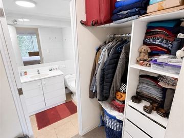 REAL OPORTUNIDAD: Amplio Departamento en venta de 3H y 2B