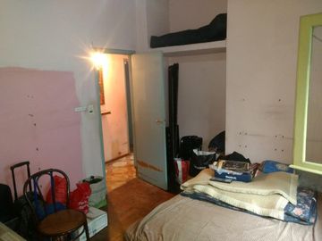 VENTA. MORON. CHALET 4 AMB CON GRAN FONDO LIBRE