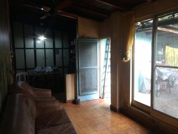 VENTA. MORON. CHALET 4 AMB CON GRAN FONDO LIBRE