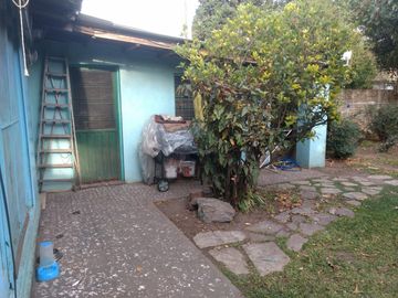VENTA. MORON. CHALET 4 AMB CON GRAN FONDO LIBRE