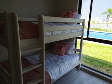 Depto 2o. nivel ., 95 m2, 3 rec, alberca, Canchas,  Sta. Fe LifeStyle, Xochitepec, Mor.