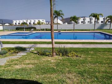 Depto 2o. nivel ., 95 m2, 3 rec, alberca, Canchas,  Sta. Fe LifeStyle, Xochitepec, Mor.