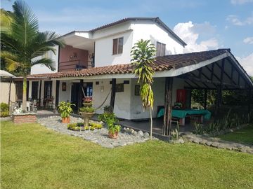 SE VENDE CASA DE CAMPO EN ZANJON DE PIEDRA ANDALUCIA.