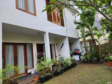 Dijual Rumah Strategis Harga Menarik Di Peninggaran Jaksel