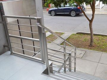 MODERNO DUPLEX EN CALLE GRAU MIRAFLORE