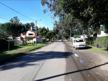 LATORRE PROP VENDE  HERMOSO LOTE CON PROYECTO T/ VEHICULO