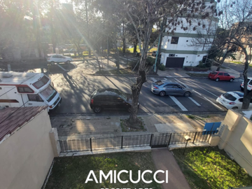 EXCELENTE CASA DE 3 AMBIENTES ZONA VILLA DEVOTO