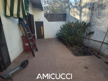 EXCELENTE CASA DE 3 AMBIENTES ZONA VILLA DEVOTO