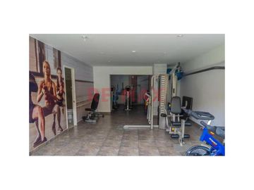 🌟 ¡OPORTUNIDAD ÚNICA EN AV.COLONIAL - CERCADO DE LIMA! 🌟

¿Buscas tu próximo hogar en el corazón de la ciudad? ¡No busques más! 
Te presentamos est