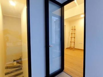 Hunian exclusive siap huni furnished dkt tol sawangan,Depok