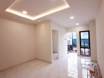 Hunian exclusive siap huni furnished dkt tol sawangan,Depok