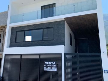 CASA EN VENTA EN CUMBRES