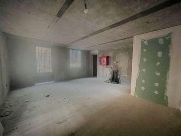 Local de planta libre en obra ubicado en Corte Suprema