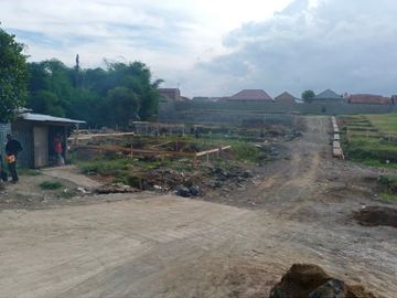 Rumah Mewah ada Balkonnya di Kopo Katapang dkt Tol Kopo dan tki