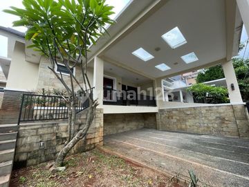 Rumah Modern Posisi Hook Dalam Komplek Mega Cinere Harga Menarik