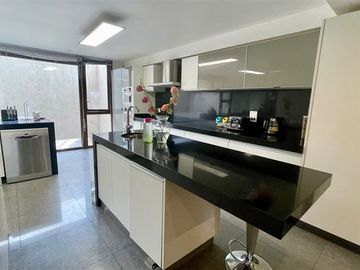 Exclusivo Dp. 6dorm.6baños.estar, 5estac. jardines, piscina