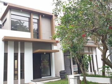 Disewakan Rumah Cluster Foglio, Foresta, BSD City, Tangerang - Semi Furnish Lokasi strategis