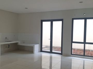 Disewakan Rumah Cluster Foglio, Foresta, BSD City, Tangerang - Semi Furnish Lokasi strategis