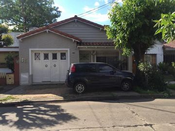 VENTA DE CASA EN CARAPACHAY VICENTE LÓPEZ APTO CREDITO!!!