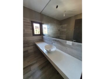 VENDEMOS HERMOSOS DUPLEX A ESTRENAR ZONA PASEO RIVERA ARGUELLO