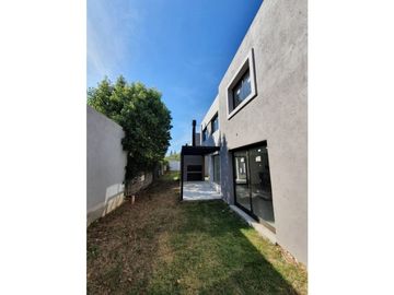 VENDEMOS HERMOSOS DUPLEX A ESTRENAR ZONA PASEO RIVERA ARGUELLO