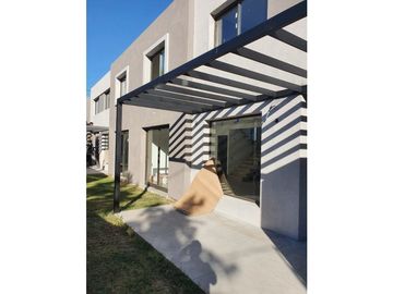 VENDEMOS HERMOSOS DUPLEX A ESTRENAR ZONA PASEO RIVERA ARGUELLO