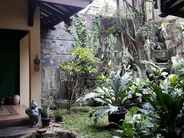 Rumah Cantik Siap Huni Di Cilandak - 3650 BR