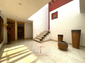 Increíble Casa en Venta con Loft en Fraccionamiento la Trinidad