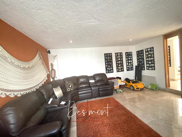 Increíble Casa en Venta con Loft en Fraccionamiento la Trinidad