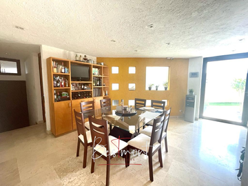 Increíble Casa en Venta con Loft en Fraccionamiento la Trinidad