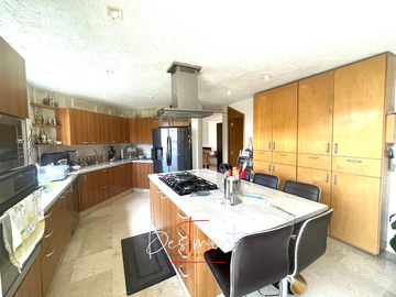 Increíble Casa en Venta con Loft en Fraccionamiento la Trinidad