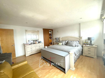 Increíble Casa en Venta con Loft en Fraccionamiento la Trinidad