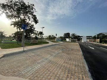 Casa en Venta en Mérida Yucatán, Privada Inara una Planta Cholul