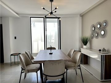 CASA DE DOS PISOS EN URB PRIVADA EN PORTOVIEJO, NORTE