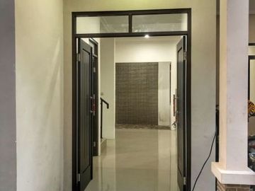 Rumah Pasar Minggu Minimalis dalam Cluster Siap Huni