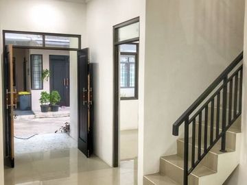 Rumah Pasar Minggu Minimalis dalam Cluster Siap Huni