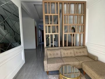 RUMAH MEWAH 2 LANTAI DI KOTAGEDE FULL FURNISH