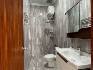 RUMAH MEWAH 2 LANTAI DI KOTAGEDE FULL FURNISH