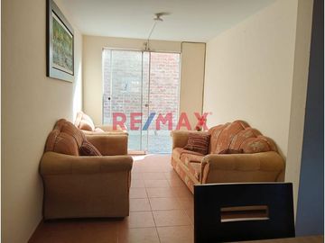 Venta de casa con amplio terreno dentro de condominio Sol de Las Delicias I en Moche,
Ubicado cerca de la playa de las Delicias, Plaza de Armas de Mo