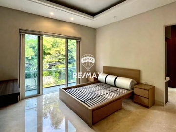 Jual Rumah 2 Lt SHM Area Mega Kuningan Jakarta Selatan