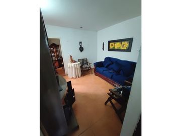 SE VENDE  CASA EN EL SUR DE AMENIA Q. COLOMBIA