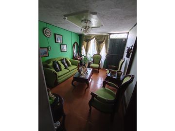 SE VENDE  CASA EN EL SUR DE AMENIA Q. COLOMBIA