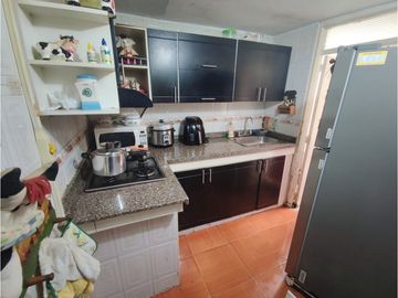 SE VENDE  CASA EN EL SUR DE AMENIA Q. COLOMBIA