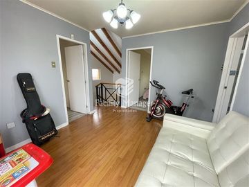 Casa en Venta en Mequiades Galleguillos